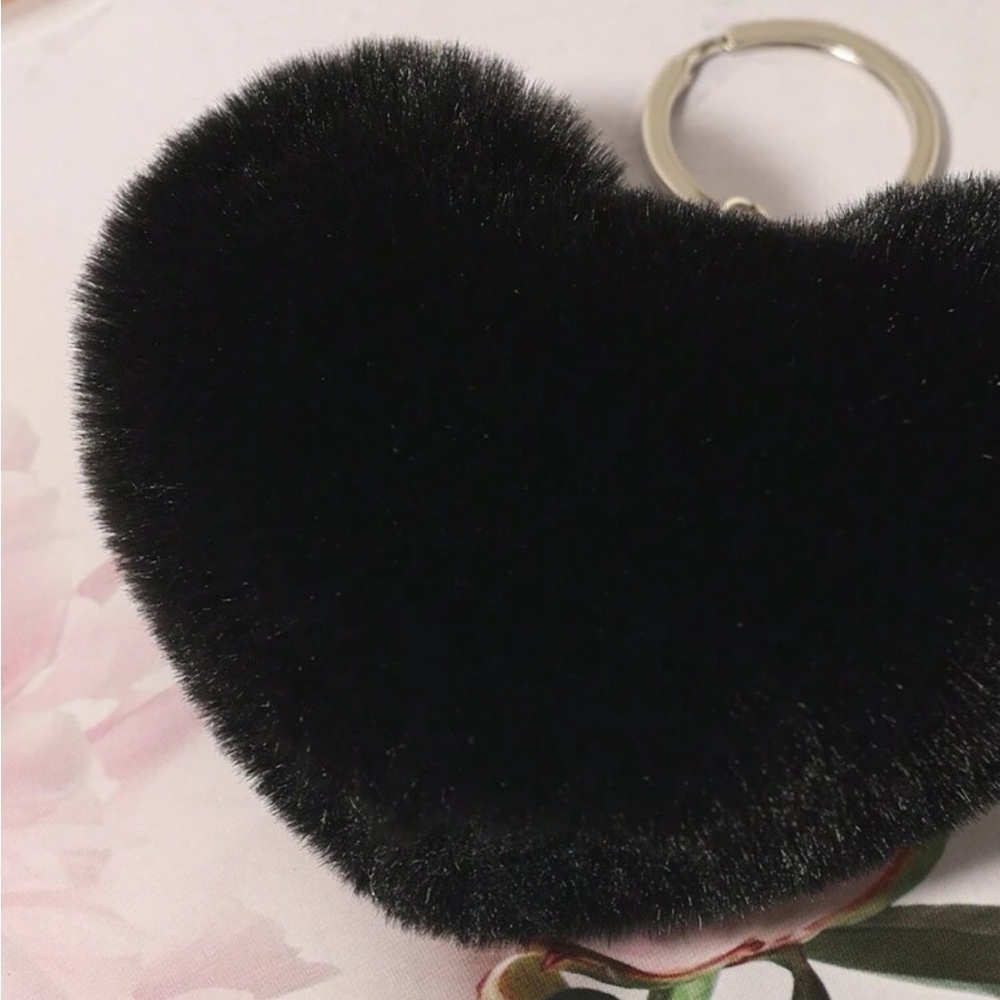 Fluffy Black Heart Keychain Keyring BRAND NEW Stocking Stuffer - Picture 5 of 6